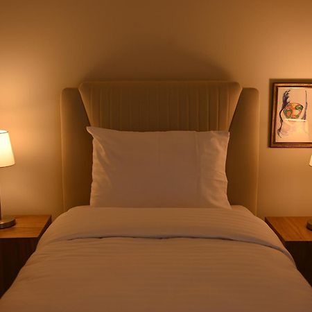 Niche Boutique Hotel تيرانا المظهر الخارجي الصورة